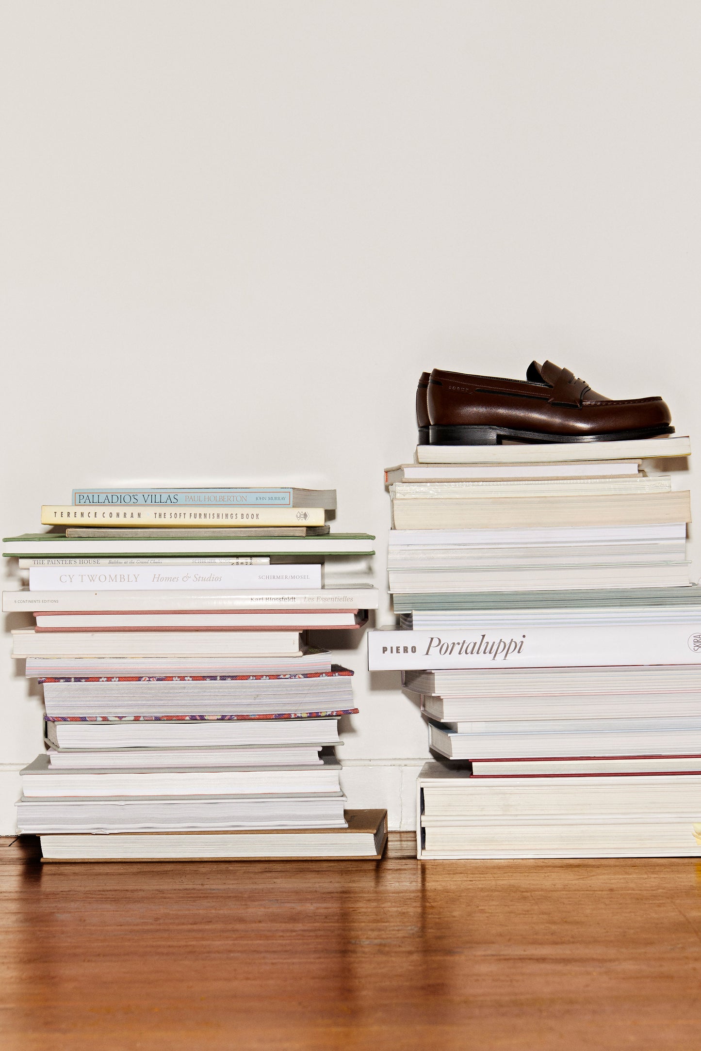 LIVRE 'CY TWOMBLY, HOMES AND STUDIOS'